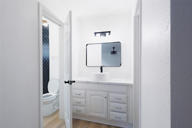 11611 Sagedowne Lane, Houston, TX 77089