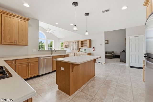 23 Crestview Drive, Clinton Twp., NJ 08809