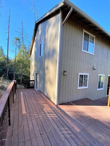 18537 N Dome Ct, Groveland, CA 95321