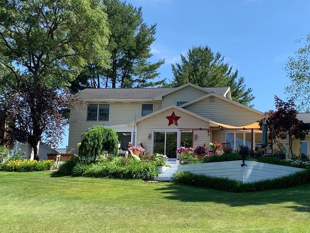 1530 Bayview Drive, Norton Shores City, MI 49441