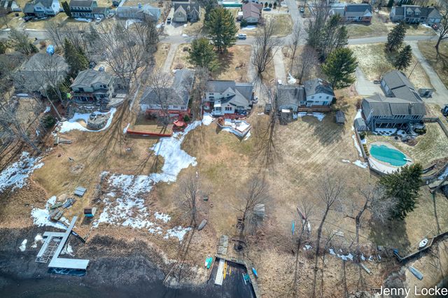 1530 Bayview Drive, Norton Shores City, MI 49441