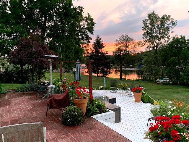 1530 Bayview Drive, Norton Shores City, MI 49441