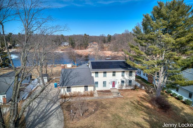 1530 Bayview Drive, Norton Shores City, MI 49441