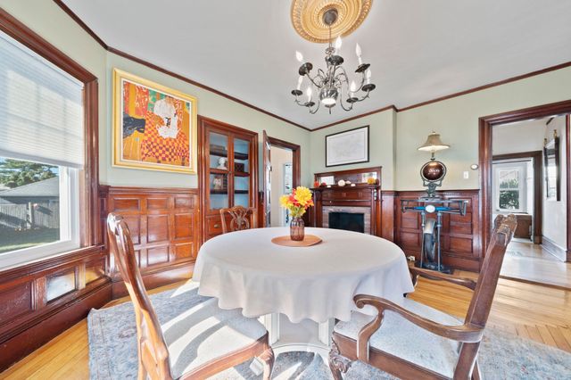 118 Merrymount Rd, Quincy, MA 02169