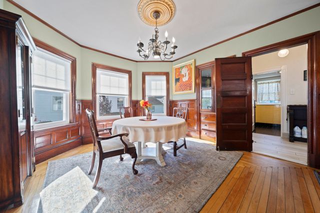 118 Merrymount Rd, Quincy, MA 02169