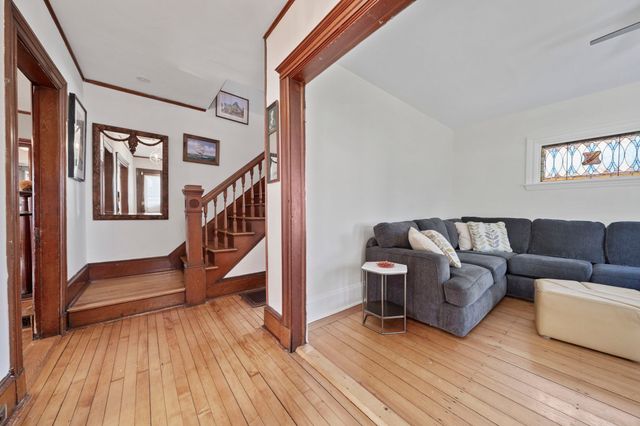 118 Merrymount Rd, Quincy, MA 02169