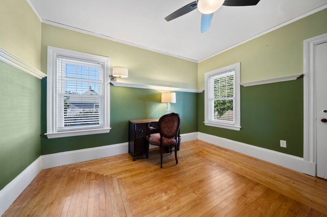 118 Merrymount Rd, Quincy, MA 02169