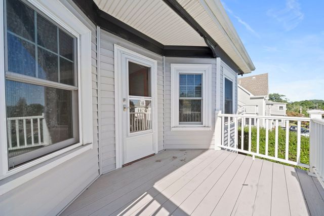 118 Merrymount Rd, Quincy, MA 02169