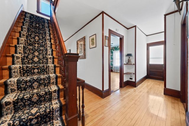 118 Merrymount Rd, Quincy, MA 02169