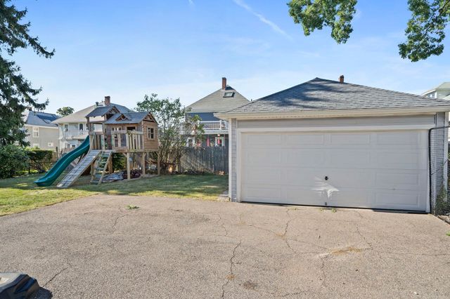 118 Merrymount Rd, Quincy, MA 02169