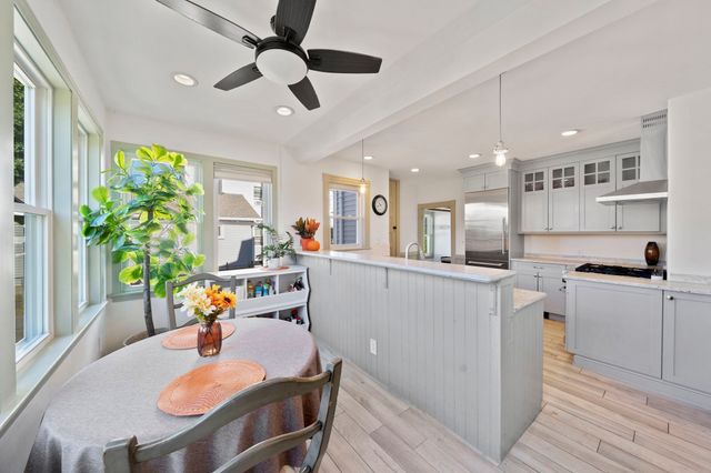 118 Merrymount Rd, Quincy, MA 02169