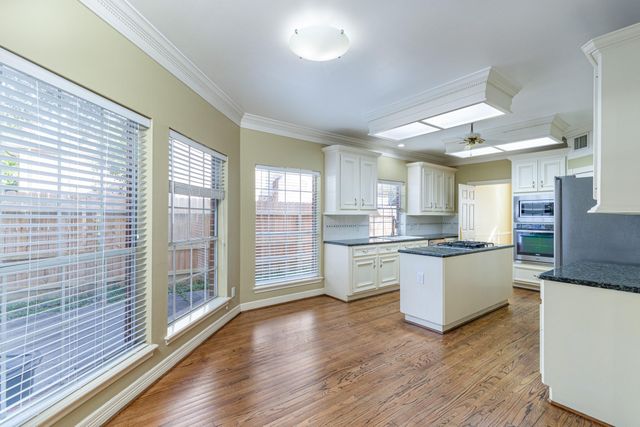 4418 Jane Street, Bellaire, TX 77401
