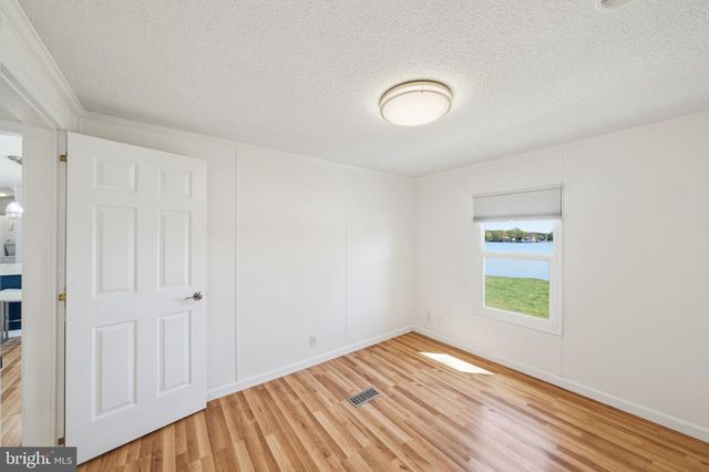 529 MORATTICO CREEK RD, Farnham, VA 22460