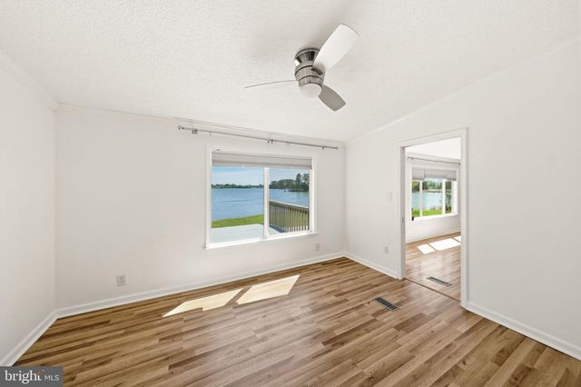 529 MORATTICO CREEK RD, Farnham, VA 22460