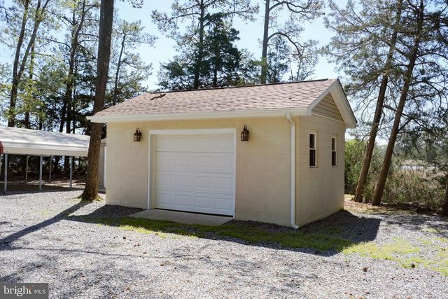 529 MORATTICO CREEK RD, Farnham, VA 22460