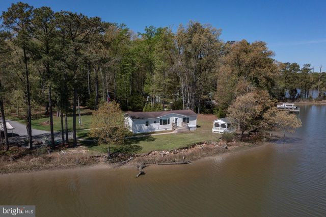 529 MORATTICO CREEK RD, Farnham, VA 22460