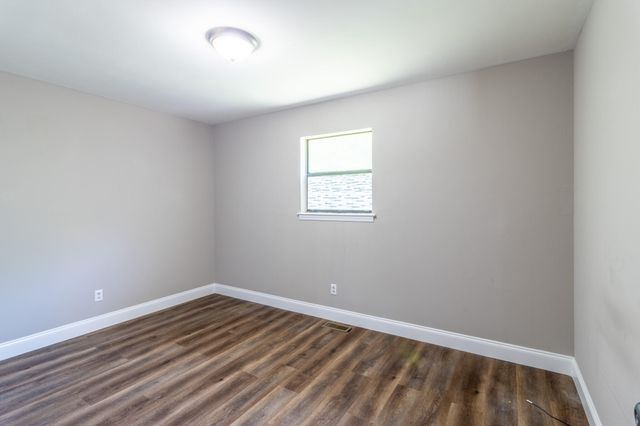 1617 N Chester Road, Hixson, TN 37343