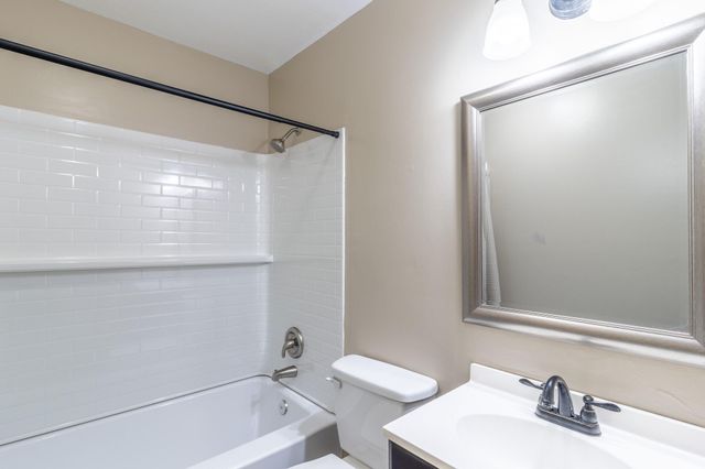1617 N Chester Road, Hixson, TN 37343
