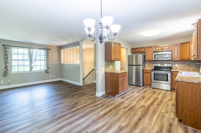 1617 N Chester Road, Hixson, TN 37343