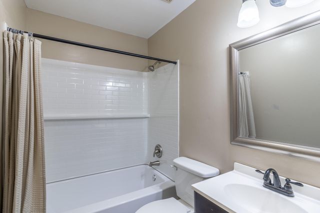 1617 N Chester Road, Hixson, TN 37343
