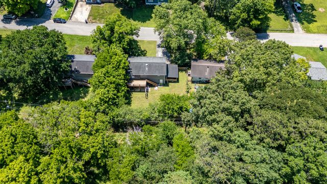 1617 N Chester Road, Hixson, TN 37343