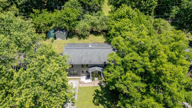 1617 N Chester Road, Hixson, TN 37343