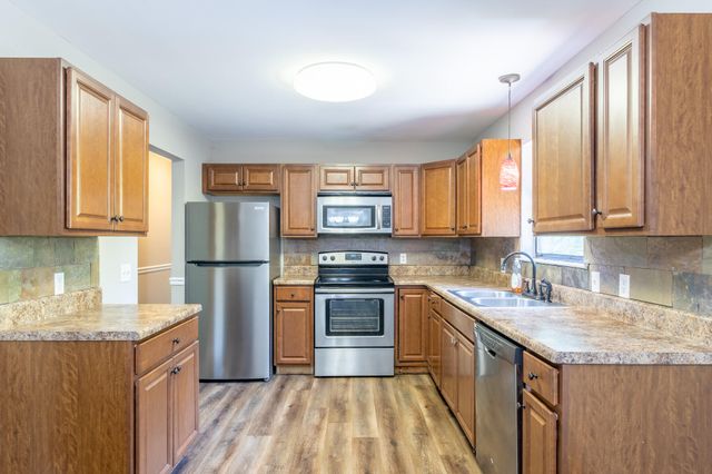1617 N Chester Road, Hixson, TN 37343