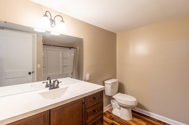 1617 N Chester Road, Hixson, TN 37343