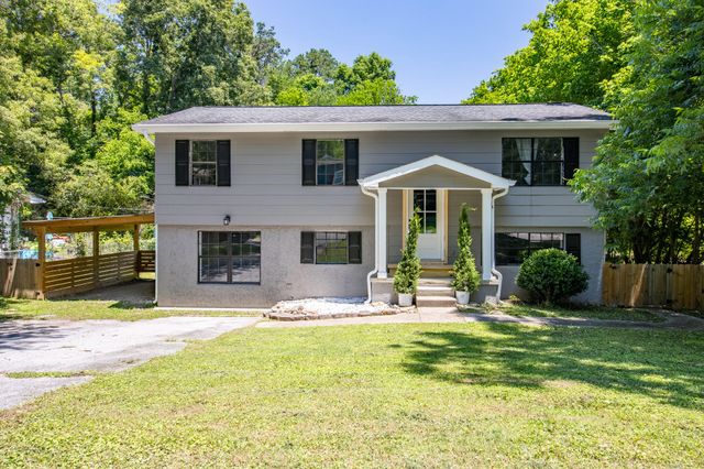 1617 N Chester Road, Hixson, TN 37343