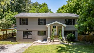 1617 N Chester Road, Hixson, TN 37343