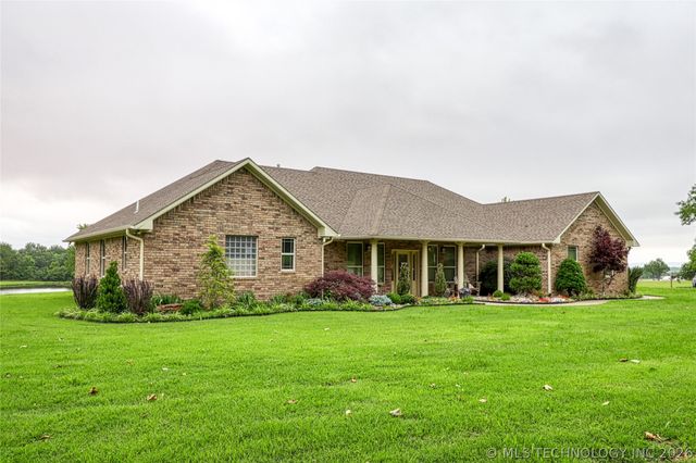 124 Walnut Ridge, Eufaula, OK 74432