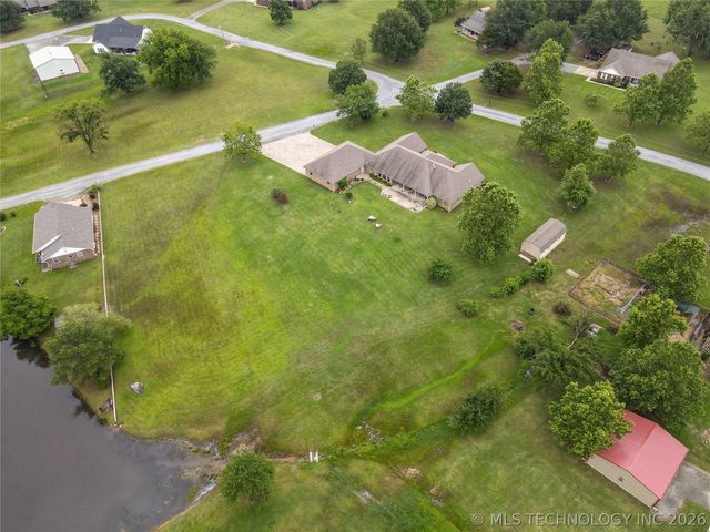 124 Walnut Ridge, Eufaula, OK 74432