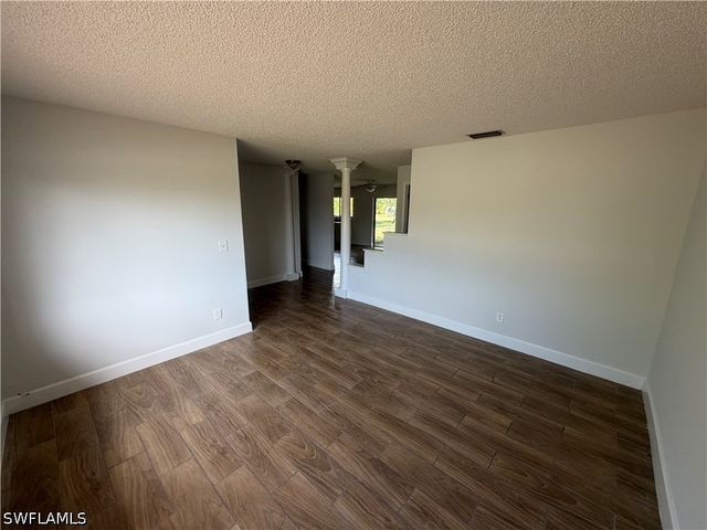 937 SW 52nd ST, Cape Coral, FL 33914