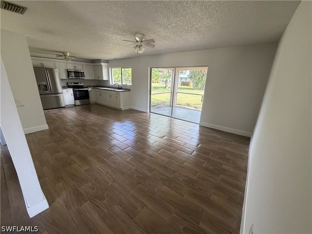 937 SW 52nd ST, Cape Coral, FL 33914