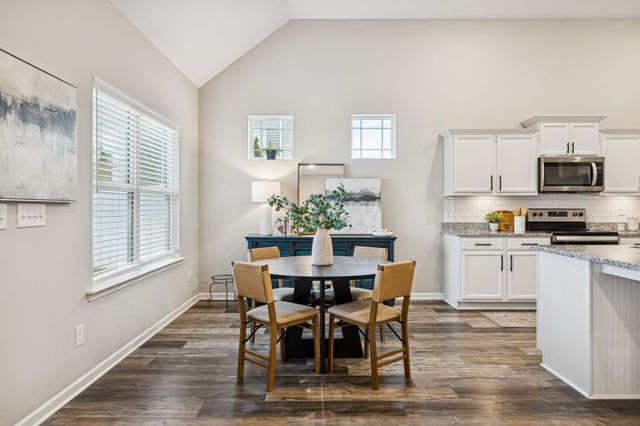 436 Zeffer Ct, Spring Hill, TN 37174