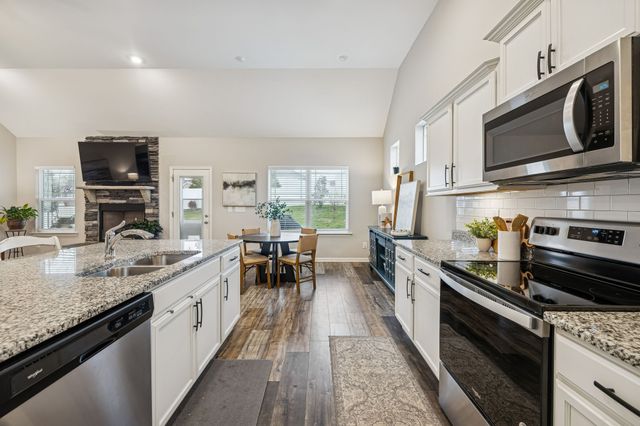 436 Zeffer Ct, Spring Hill, TN 37174