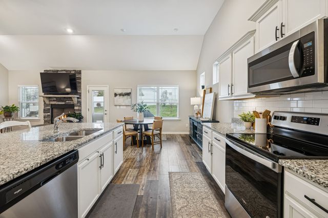 436 Zeffer Ct, Spring Hill, TN 37174