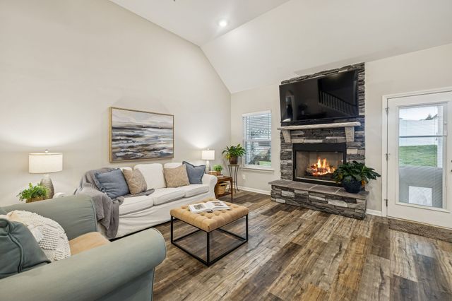 436 Zeffer Ct, Spring Hill, TN 37174