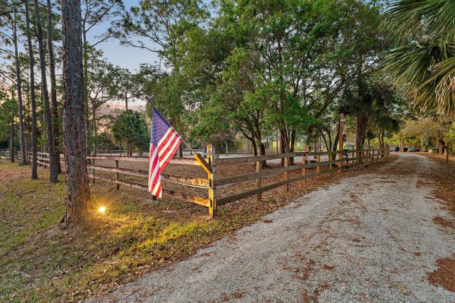 6705 SW Gator Trail, Palm City, FL 34990