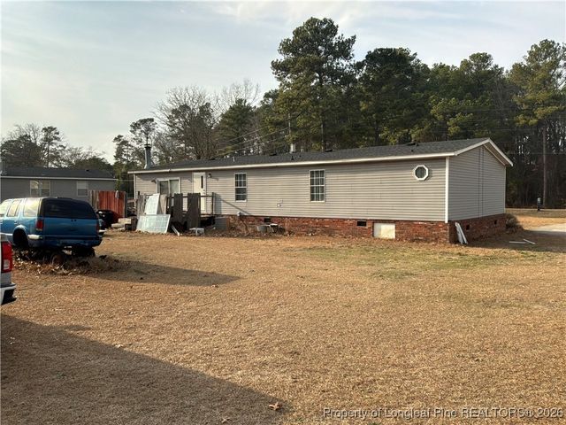 5837 Parkton Road, Hope Mills, NC 28348