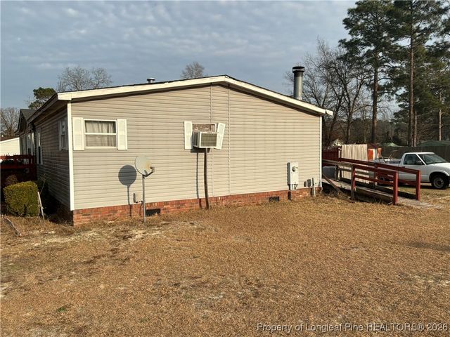 5837 Parkton Road, Hope Mills, NC 28348