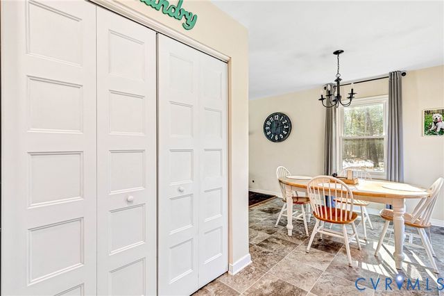 107 Five Oaks Ln, Ashland, VA 23005