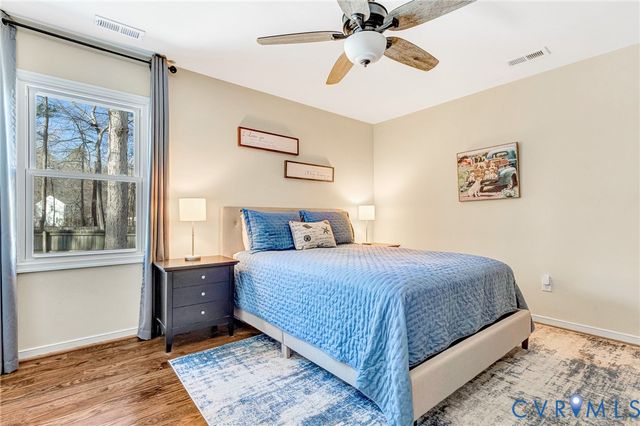 107 Five Oaks Ln, Ashland, VA 23005