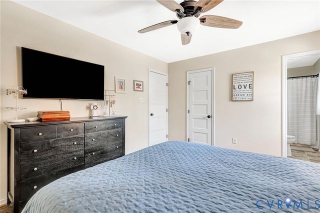 107 Five Oaks Ln, Ashland, VA 23005