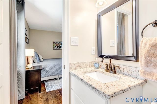 107 Five Oaks Ln, Ashland, VA 23005