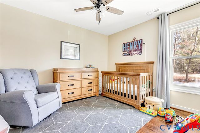 107 Five Oaks Ln, Ashland, VA 23005