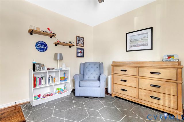 107 Five Oaks Ln, Ashland, VA 23005