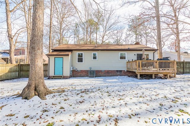 107 Five Oaks Ln, Ashland, VA 23005