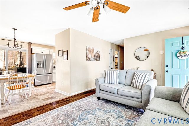 107 Five Oaks Ln, Ashland, VA 23005