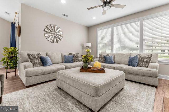 108 TICONDEROGA RD, East Petersburg, PA 17520
